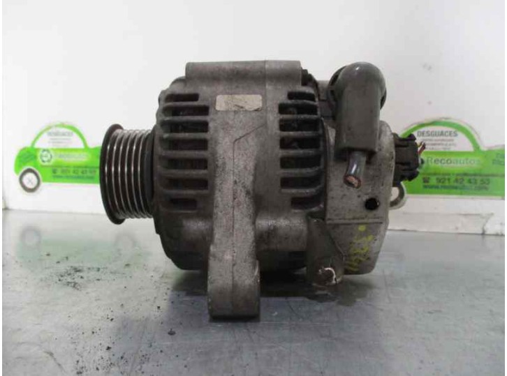 Recambio de alternador para toyota yaris (ncp1/nlp1/scp1) 1.0 cat referencia OEM IAM 2706023040 1022115300 DENSO