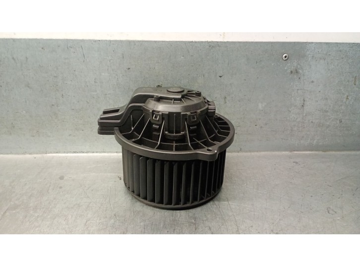 Recambio de motor calefaccion para hyundai veloster (fs) 1.6 gdi referencia OEM IAM 971112V000 971112V000 F005382487 BOSCH