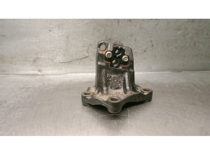 Recambio de soporte motor para hyundai veloster (fs) 1.6 gdi referencia OEM IAM 216702B100 216702B100 