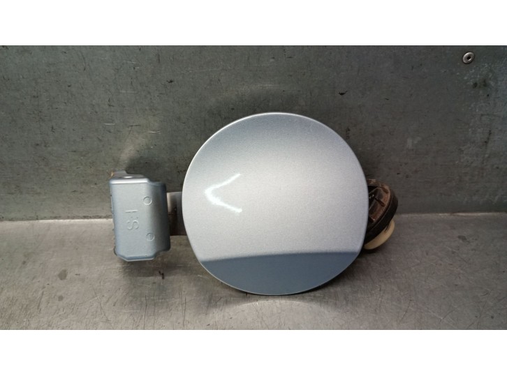 Recambio de tapa exterior combustible para hyundai veloster (fs) 1.6 gdi referencia OEM IAM 695102V000 695102V000 