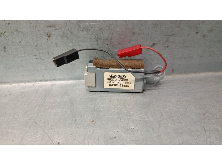 Recambio de antena para hyundai veloster (fs) 1.6 gdi referencia OEM IAM 962702V000 