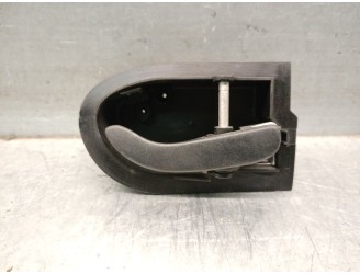 Recambio de maneta interior delantera derecha para ford mondeo berlina 2.0 16v cat referencia OEM IAM 93BBF22600AE 6848451 