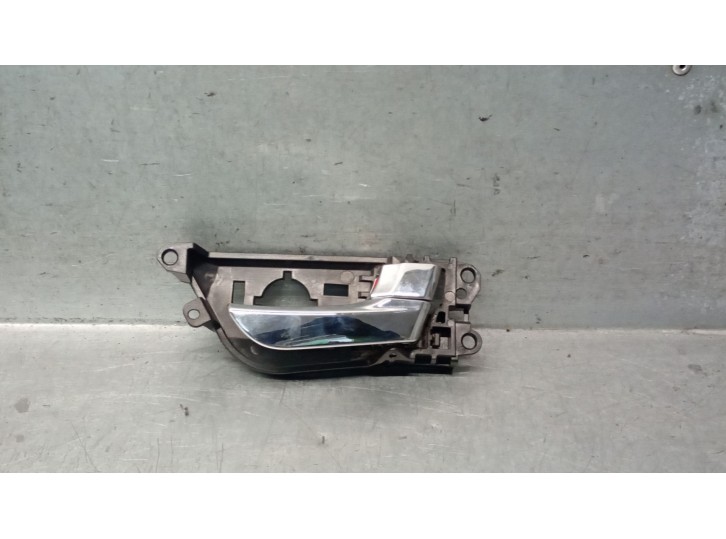 Recambio de maneta interior trasera derecha para hyundai veloster (fs) 1.6 gdi referencia OEM IAM 826202V000CR 826202V000CR 