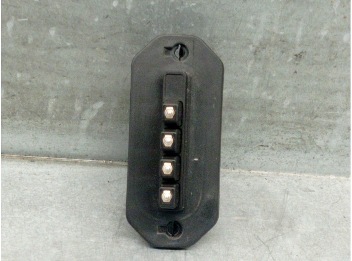 Recambio de interruptor para renault master iii furgon ma / fm9t / myb23061a3t0 2.3 diesel referencia OEM IAM 252160004R  