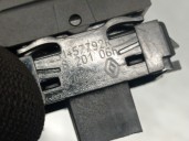 Recambio de interruptor para renault master iii furgon ma / fm9t / myb23061a3t0 2.3 diesel referencia OEM IAM 251457792R 820106
