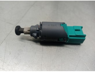 Recambio de interruptor para renault master iii furgon ma / fm9t / myb23061a3t0 2.3 diesel referencia OEM IAM 253250007R 