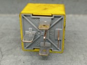 Recambio de rele para renault master iii furgon ma / fm9t / myb23061a3t0 2.3 diesel referencia OEM IAM 7700844253  