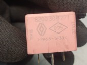 Recambio de rele para renault master iii furgon ma / fm9t / myb23061a3t0 2.3 diesel referencia OEM IAM 8200308271  