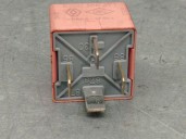 Recambio de rele para renault master iii furgon ma / fm9t / myb23061a3t0 2.3 diesel referencia OEM IAM 8200308271  20240041