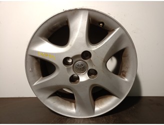 Recambio de llanta para toyota corolla (_e12_) 1.4 d (nde120_) referencia OEM IAM 42611YY100 R156JJX15CHET45 