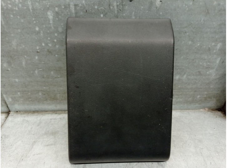 Recambio de moldura para renault master iii furgon ma / fm9t / myb23061a3t0 2.3 diesel referencia OEM IAM 768190129R  