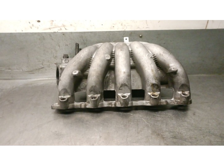 Replacement intake manifold for Volvo S60 sedan 2.4 cat OEM IAM reference 9486208 9486206 