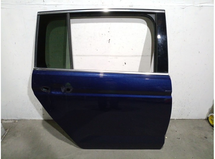 Recambio de puerta trasera derecha para volkswagen touran (5t1) 1.4 tsi referencia OEM IAM 5TA833056AH 5TA833056AH 