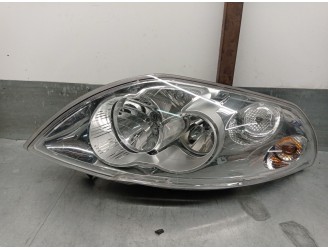 Recambio de faro derecho para renault master iii furgon ma / fm9t / myb23061a3t0 2.3 diesel referencia OEM IAM 260100049R  1ER01