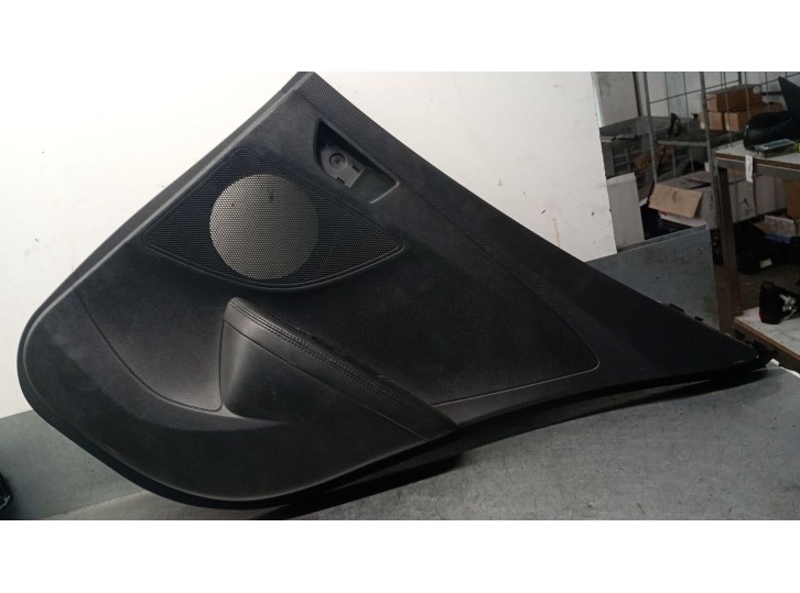 Recambio de guarnecido puerta trasera derecha para hyundai veloster (fs) 1.6 gdi referencia OEM IAM 833082V030RY 833082V030RY 