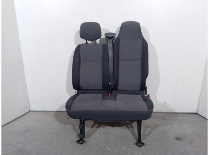 Recambio de asiento delantero derecho para renault master iii furgon ma / fm9t / myb23061a3t0 2.3 diesel referencia OEM IAM M9TC