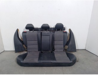 Recambio de asientos traseros para mercedes-benz clase c (w204) c 320 cdi familiar referencia OEM IAM A2049200332 A2049200332 