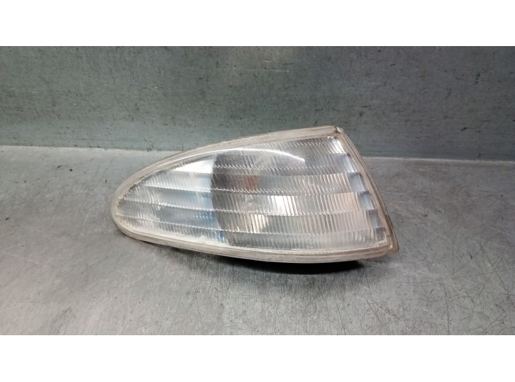 Replacement front right light for Ford Mondeo Saloon 2.0 16V CAT OEM IAM reference 97BX13368AA 1059110 