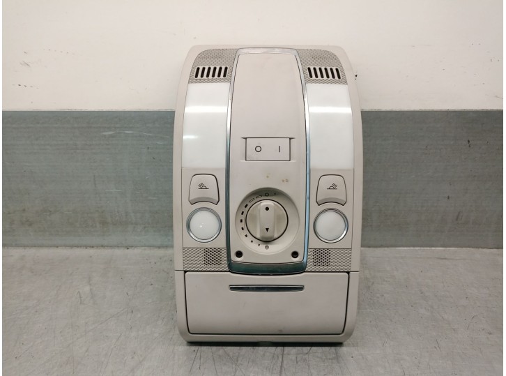 Recambio de luz interior para audi a6 berlina (4f2) 2.7 v6 24v tdi referencia OEM IAM 4F0947135BT 4L0947140 