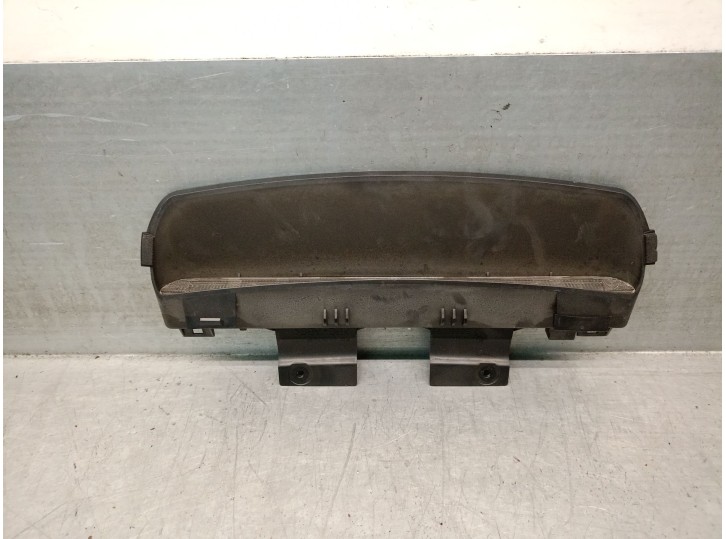 Replacement center high-mount brake light for Volvo S40 sedan 1.8i OEM IAM reference 30860085 30859475 
