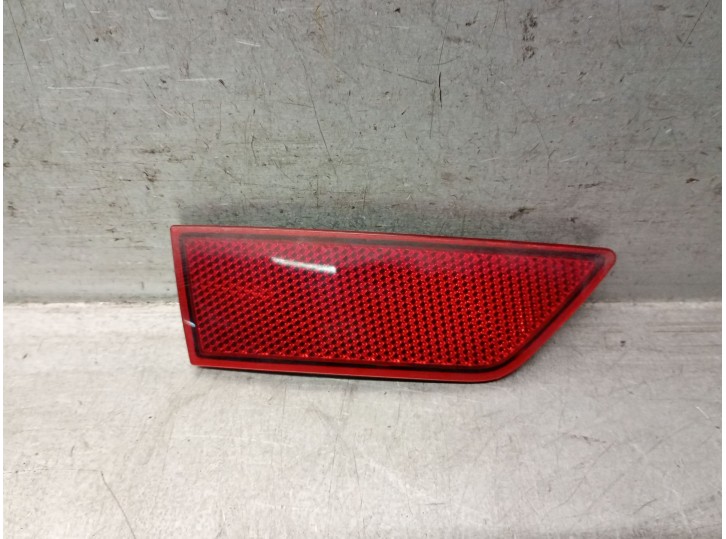 Recambio de piloto trasero derecho paragolpes para volkswagen touran (5t1) 1.4 tsi referencia OEM IAM 5TA945104 5TA945104 