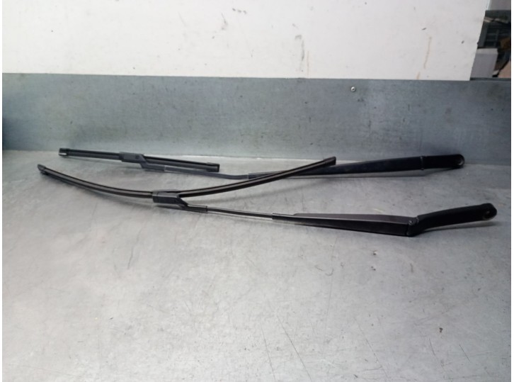 Recambio de brazo limpia delantero derecho para volkswagen touran (5t1) 1.4 tsi referencia OEM IAM 5TB955410B 5TB955410B 