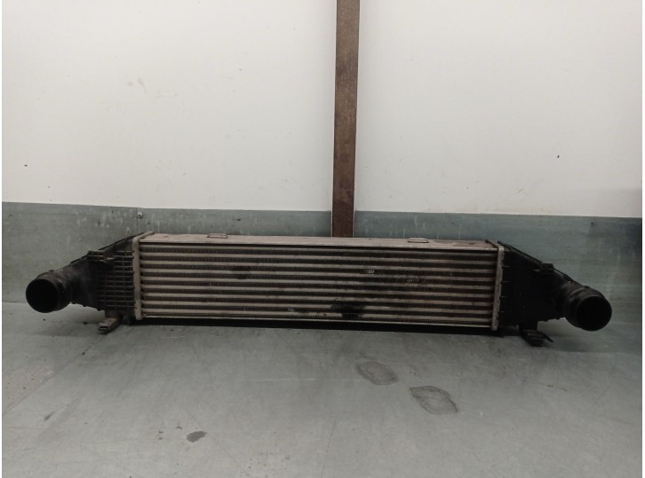 Recambio de intercooler para mercedes-benz clase c (w204) berlina 2.1 cdi cat referencia OEM IAM A2045000100 A2045000100 3138476