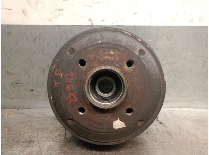 Recambio de mangueta trasera derecha para peugeot 205 berlina 1.8 diesel referencia OEM IAM 161A 161A 