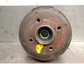 Recambio de mangueta trasera izquierda para peugeot 205 berlina 1.8 diesel referencia OEM IAM 161A 161A 