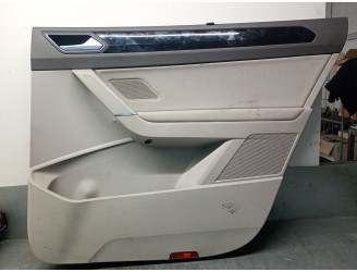 Recambio de guarnecido puerta trasera derecha para volkswagen touran (5t1) 1.4 tsi referencia OEM IAM 5TA867212 5TA867212AJ 