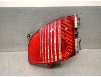 Recambio de faro antiniebla trasero derecho para peugeot 2008 i (cu_) 1.6 bluehdi 120 referencia OEM IAM 9774040002 6351GH 16830