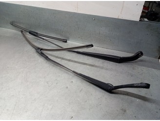 Recambio de brazo limpia delantero derecho para audi a3 sportback (8va, 8vf) 1.6 tdi referencia OEM IAM 8V1955408 8V1955408 