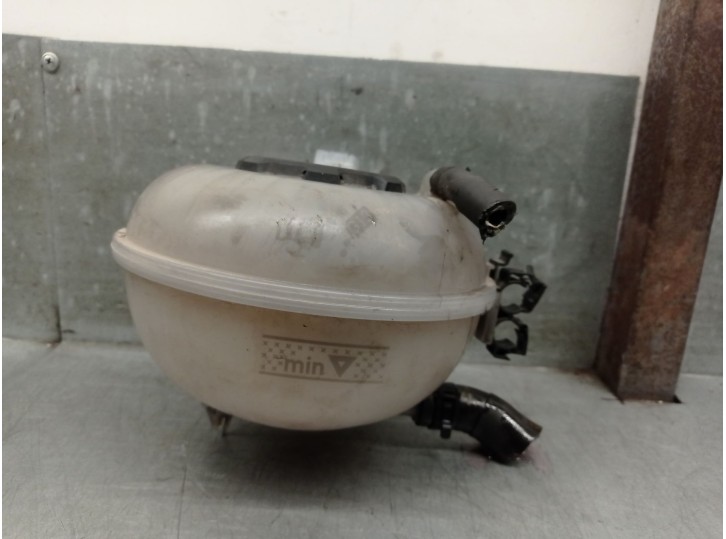 Recambio de deposito expansion para volkswagen touran (5t1) 1.4 tsi referencia OEM IAM 5Q0121407F 5Q0121407F 