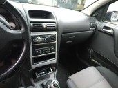 opel astra g berlina del año 2004