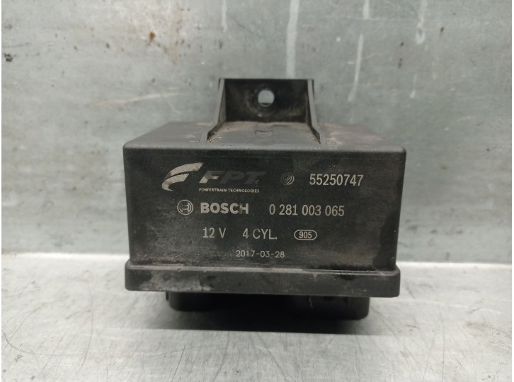 Recambio de caja precalentamiento para peugeot bipper tepee 1.3 hdi 80 referencia OEM IAM 55250747 0281003065