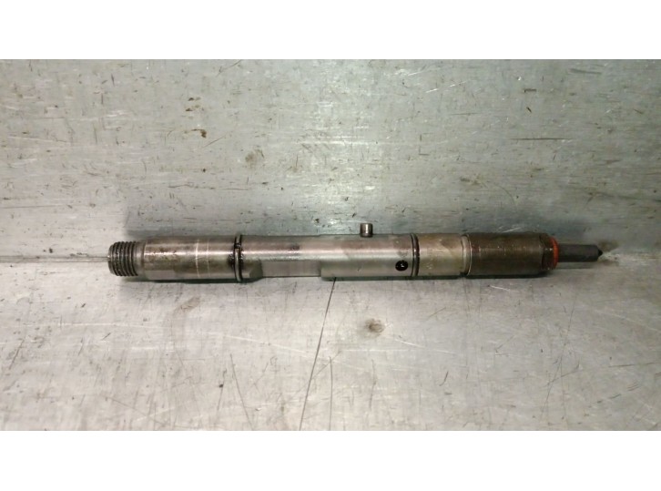 Replacement injector for Audi A6 Saloon (4B2) 2.5 V6 24V TDI OEM IAM reference 059130201A 0432133825 BOSCH
