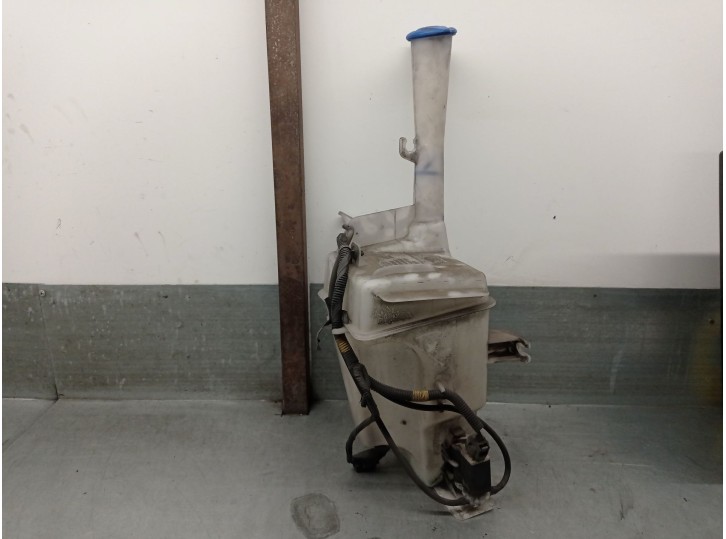 Recambio de deposito limpia para kia carens iv 1.7 crdi referencia OEM IAM 98610A4000 98620A4100 