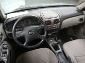 nissan almera ii (n16) del año 2001
