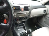 nissan almera ii (n16) del año 2001