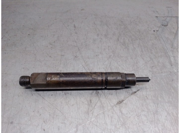 Replacement injector for Opel Movano A van (X70) 2.8 DTI (FD) OEM IAM reference 0432193757 