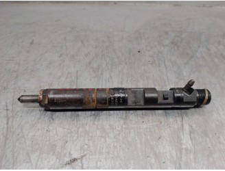 Recambio de inyector para renault clio iii 1.5 dci diesel referencia OEM IAM 8200365186  EJBR01801A DELPHI