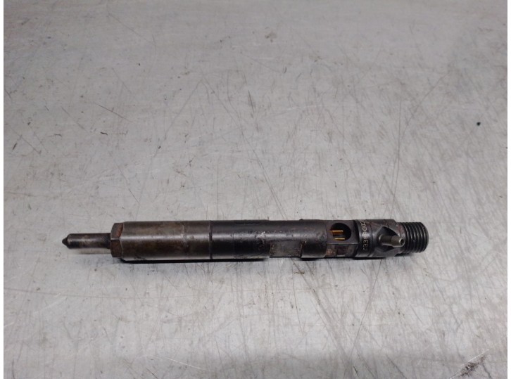 Recambio de inyector para renault clio iii 1.5 dci diesel referencia OEM IAM 8200365186  EJBR01801A DELPHI