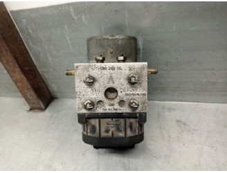 Recambio de abs para volvo s40 berlina 1.8i referencia OEM IAM 30857585 30856098 0265216462