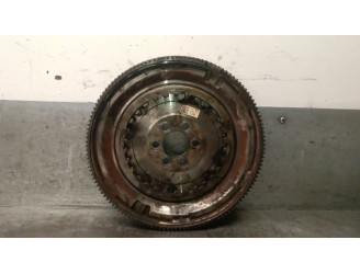 Recambio de volante motor para volkswagen touran (5t1) 1.4 tsi referencia OEM IAM 04E105266 04E105266 