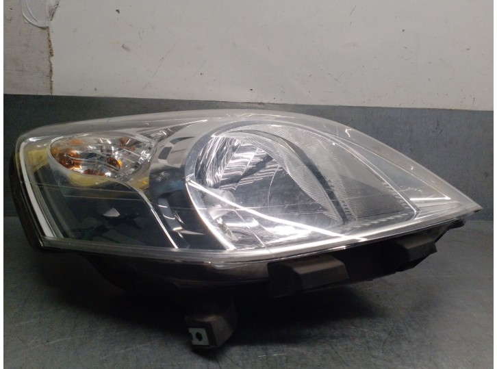 Recambio de faro derecho para peugeot bipper tepee 1.3 hdi 80 referencia OEM IAM 520635880 1622960080 