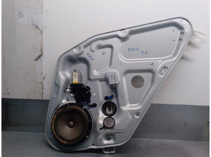 Recambio de mando elevalunas trasero derecho para hyundai sonata v (nf) 2.0 crdi referencia OEM IAM 834813K500 834813K500 