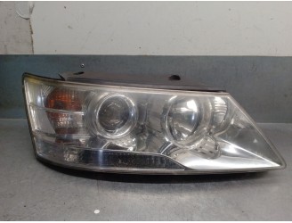 Recambio de faro derecho para hyundai sonata v (nf) 2.0 crdi referencia OEM IAM 921023K520 921023K520 