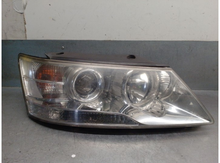 Replacement right headlight for Hyundai Sonata V (NF) 2.0 CRDi OEM IAM reference 921023K520 921023K520 