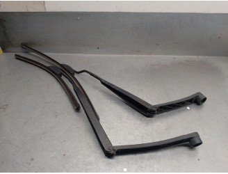 Recambio de brazo limpia delantero derecho para hyundai sonata v (nf) 2.0 crdi referencia OEM IAM 983103K000 983103K000 