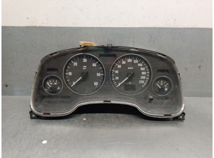 Recambio de cuadro instrumentos para opel astra g berlina 2.0 dti referencia OEM IAM 24451492 1256229 